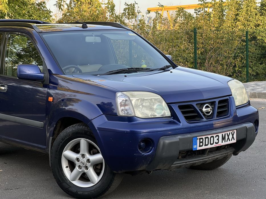 Продам Nissan X-trail 2.2 дизель,полный привод ,в очень хорошем состоянии