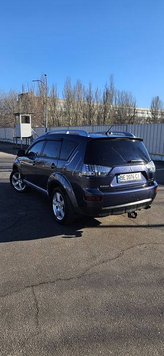 Продам Mitsubishi Outlander xl