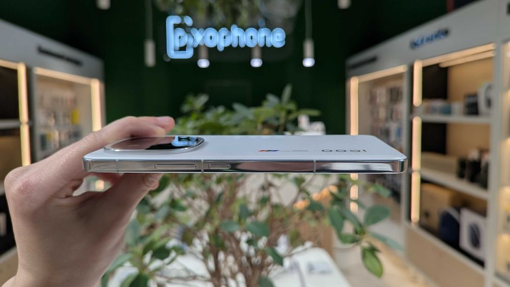 Магазин vivo iQOO 13 16GB/512GB White Гарантія Trade In