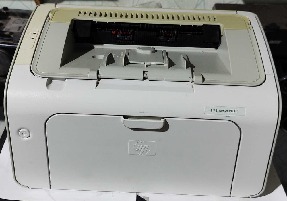 Лазерний принтер HP LaserJet P1005
