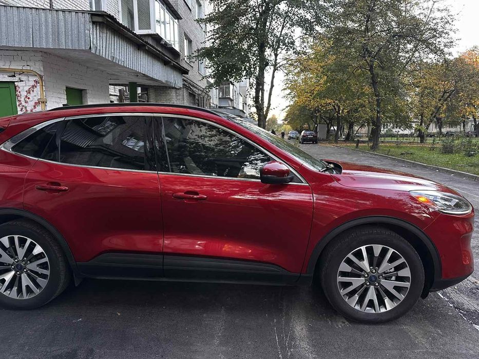 Ford escape titanium 2.5 hybrid awd