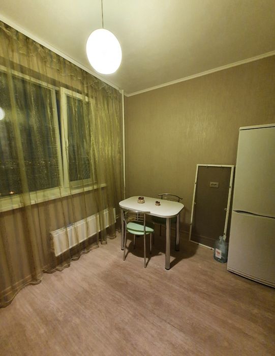 Продам 1-к.квартиру, Роганская 132, с техникой и мебельюй