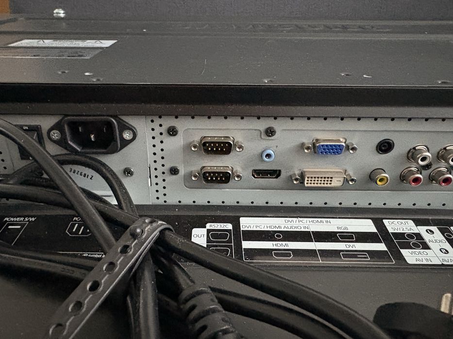 Monitor led 32” Samsung 400MX-2 czarny