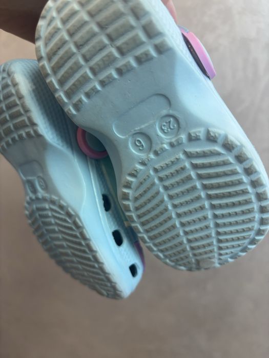 Красовки adidass 23.5 розмір,крокси next