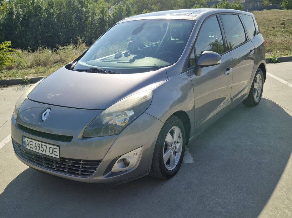 Renault Grand scenic 3, 2009 року