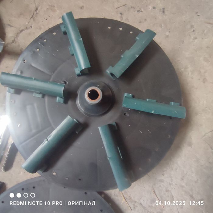 Розкидач DEXWAL 500л, Рум, Лійка Оригінал Англія.