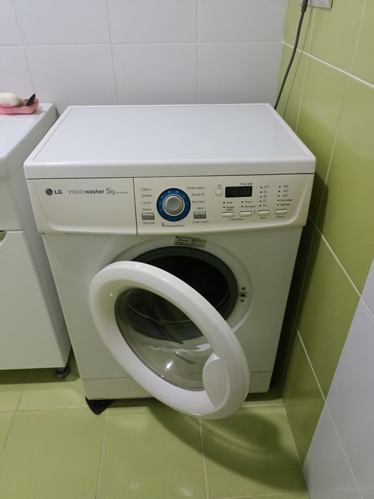 Пральна машинка LG