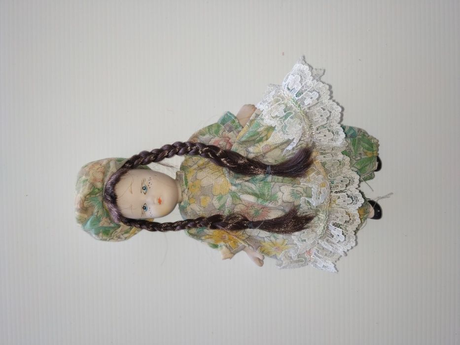 Colecção de Bonecas antigas com corpo em porcelana