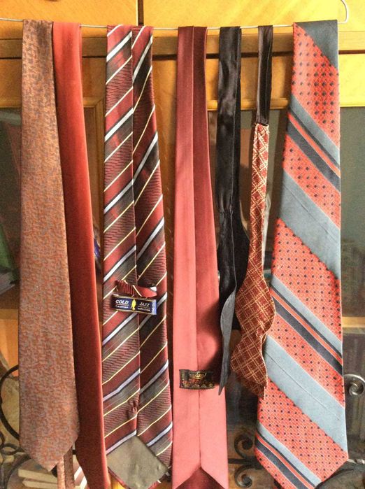 ПРОДАМ мужские галстуки