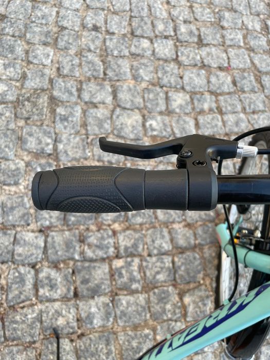 Bicicleta Semi-Nova KREATIV Junior 24''•3 Mudanças •Luzes & Refletores