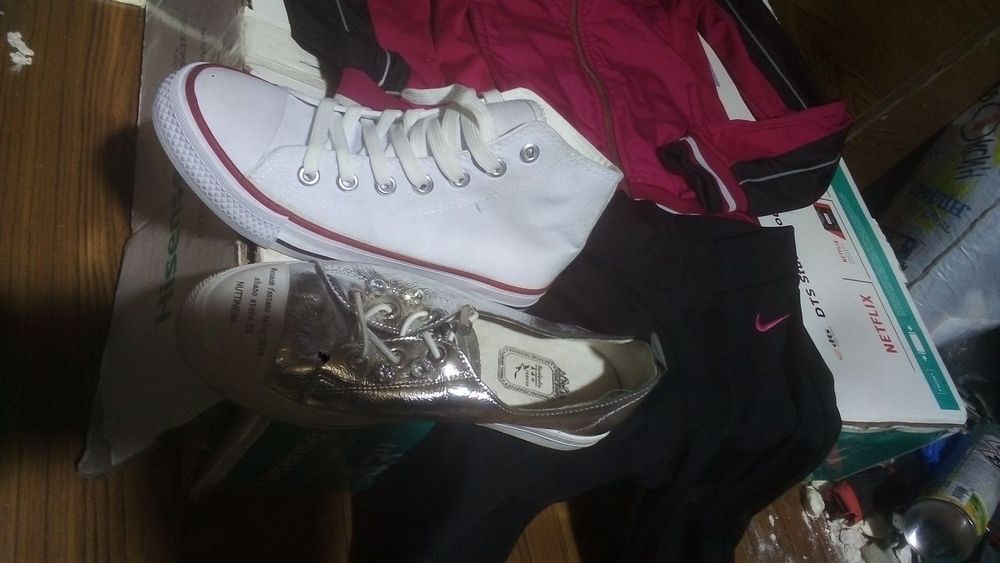 Продам женскую одежду