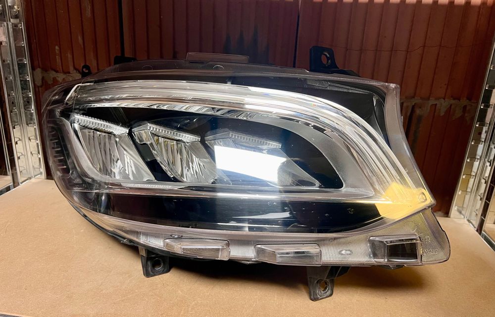 Mercedes Sprinter w907 prawa lewa komplet lampa reflektor full led
