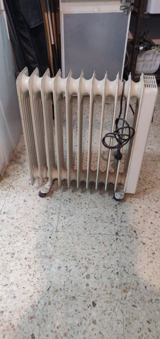 Aquecedor portátil do óleo.