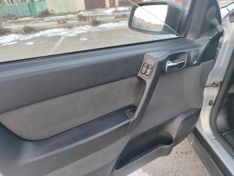 Opel Astra G 1.6 бензин 2002 года