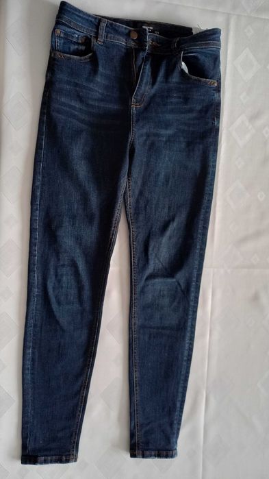Jeansy Reserved rozmiar 38