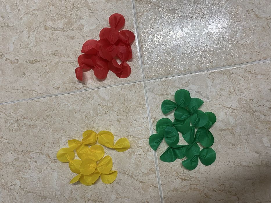 Brinquedo em otimo estado (inclui pilhas)