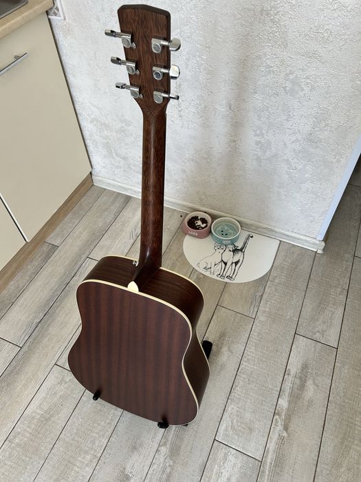 Акустична гітара Cort Earth 70