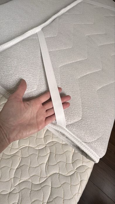 Матрац тонкий , матрац топер 200/90/~6-7см, середньої жорсткості.