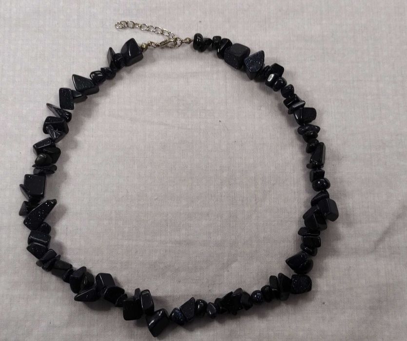 Кольцо , брошь,  бусы, браслеты