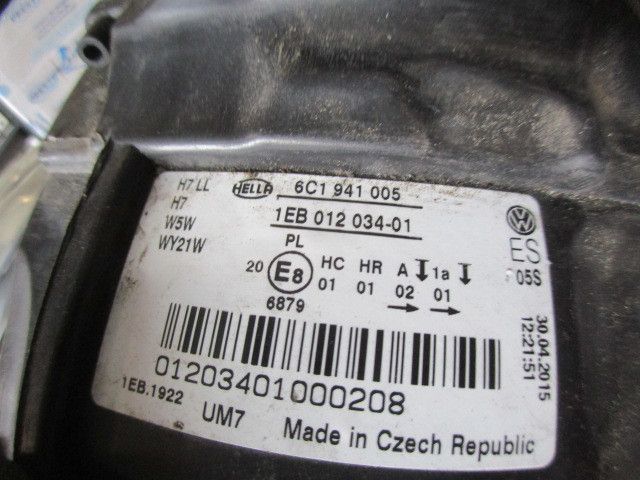 Ótica / farol esquerda VOLKSWAGEN Polo (6R, 6C)
