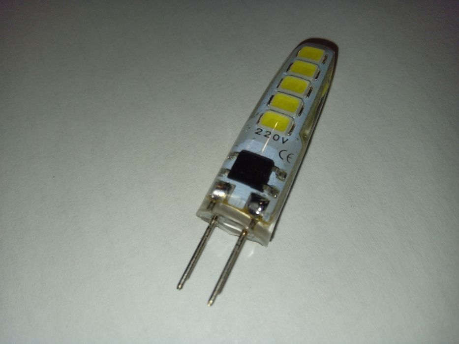 Лампи  ЛЕД 220 В  (лот 5шт.)
