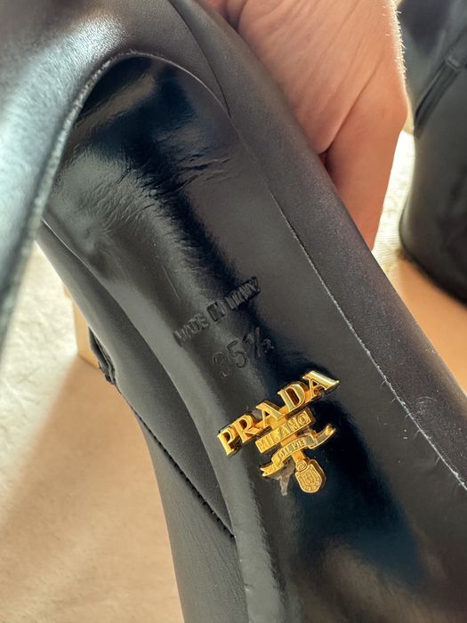 Ботільйони Prada оригінал, в ідеальному стані