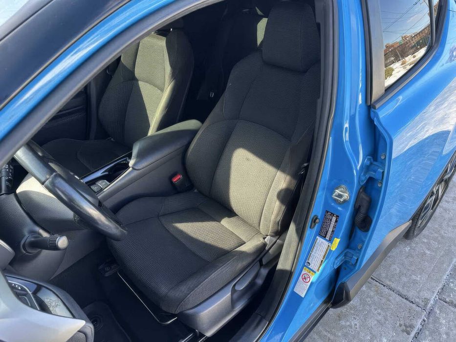 Toyota C-HR Limited      2019