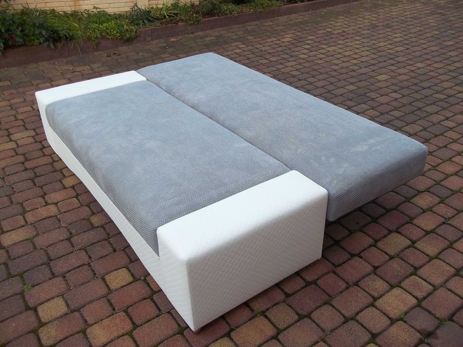 kanapa/sofa-wygodne rozkładanie/szerokie spanie/sprężyny