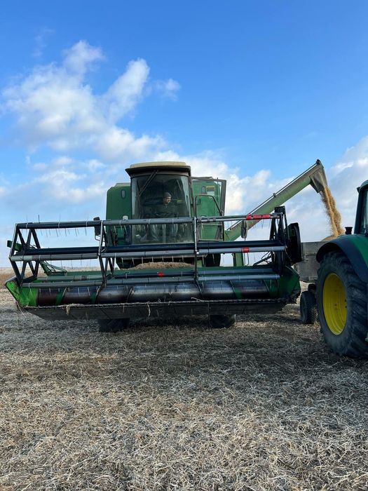 комбайн John Deere 1075