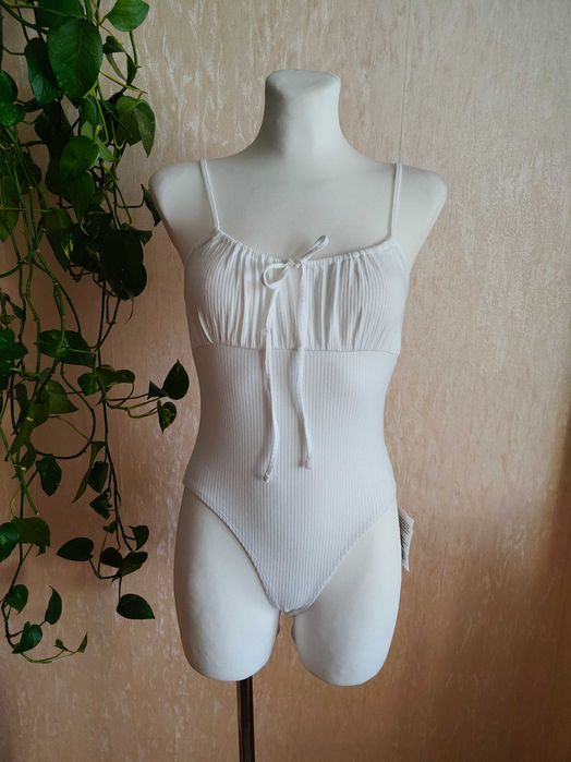Białe prążkowane body na ramiączkach z wiązaniem bawełna 38 M Miss Selfridge
