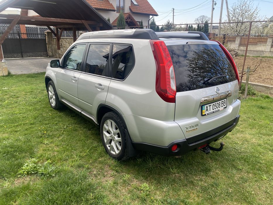 Продаж автомобіля Nissan X-Trail