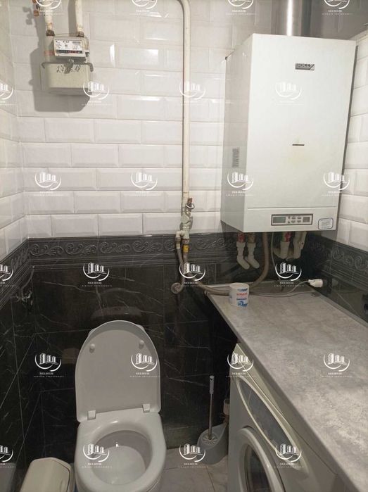 Продаж 3-кімнатної квартири в Центрі.