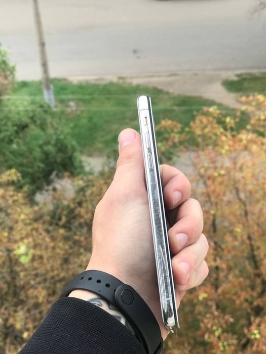 iPhone X 256 гб