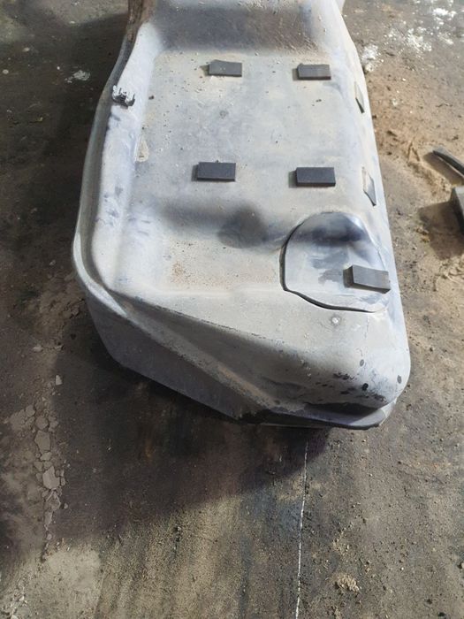 Паливний бак jeep grand cherokee wk1 3.0 бак джип