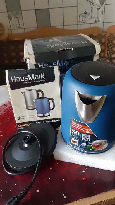 Чайник електричний