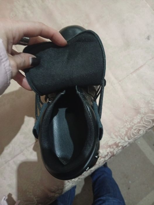 Botas de mulher novas