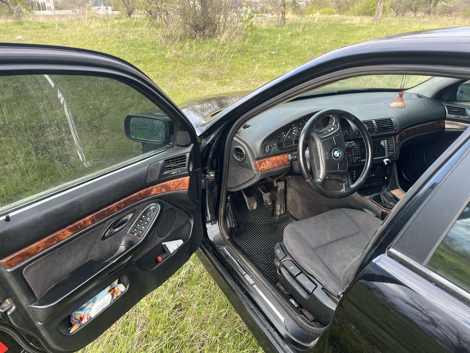 BMW e39 2.5 газ/бенз
