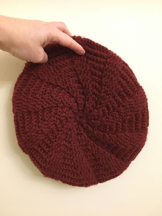 Beret retro ręcznie robiony