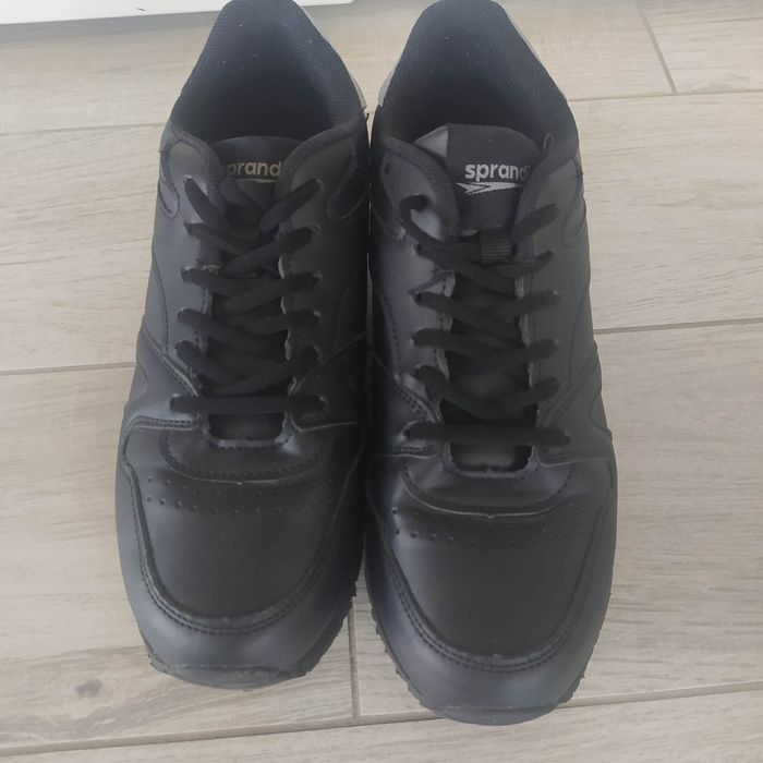 Sprandi prawie nowe r. 38