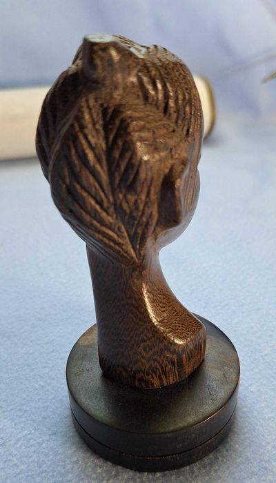 Figurka afrykańska drewniana - rękodzieło