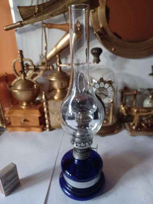Lampa naftowa PRL. Kolekcja.
