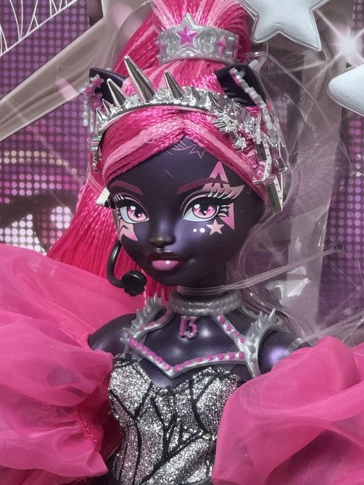 Кеті Нуар Monster High 2025 Fang Vote Catty Noir
