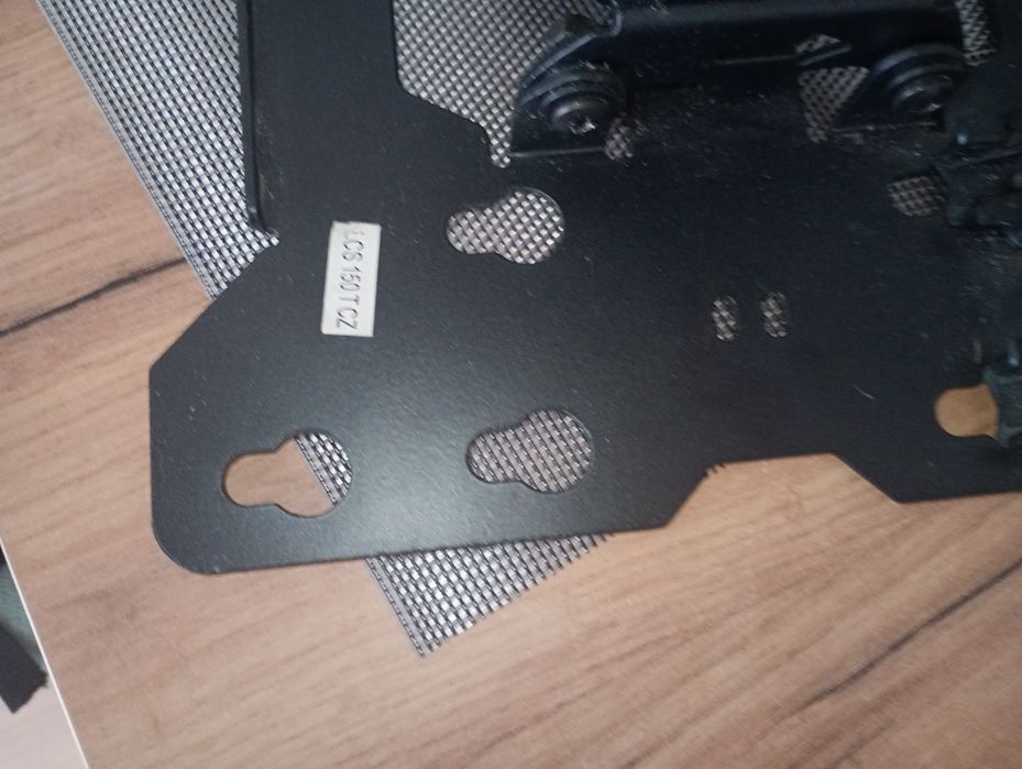 Obrotowy uchwyt ścienny do TV Arkas LCS 150T CZ | Max 35 kg