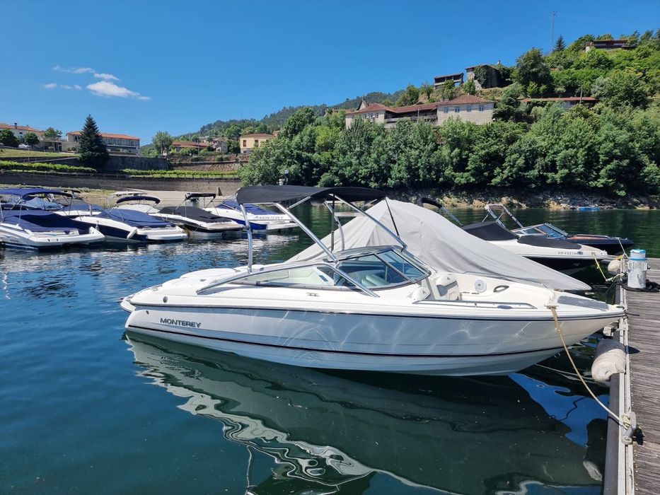 Monterey 214 fsc - 4.3 Volvo Penta - Gerês- Braga