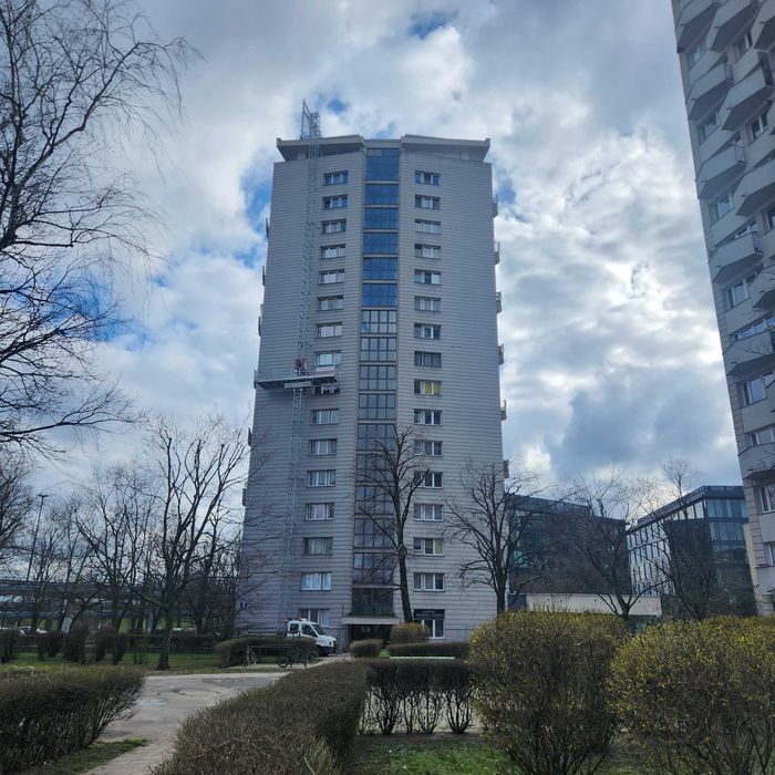 Podest Masztowy Ruchomy Platforma Robocza Podnośnik Scanclimber