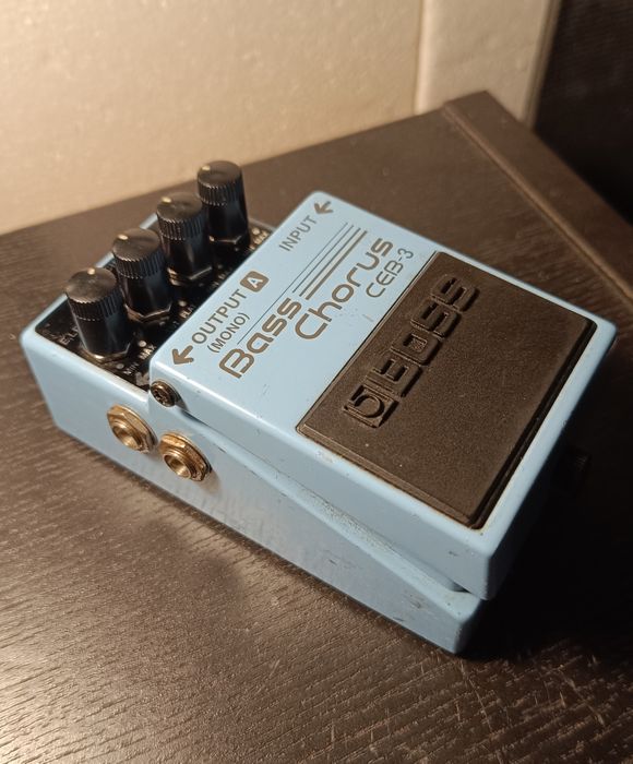 Boss Chorus CEB-3