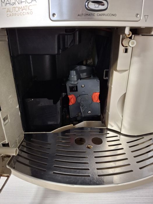 Delonghi magnifica automatic cappuccino кавоварка