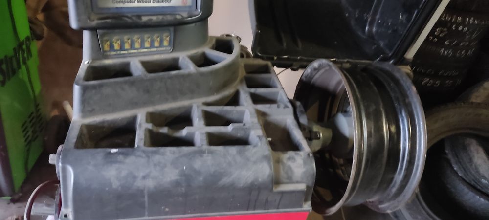 STAN BDB Wyważarka kół Corghi EM 7340