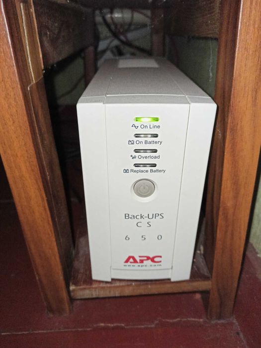 Джерело безперебійного живлення APS Back-UPS CS 650