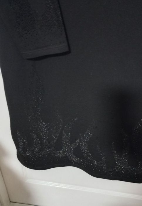 Платье нарядное.